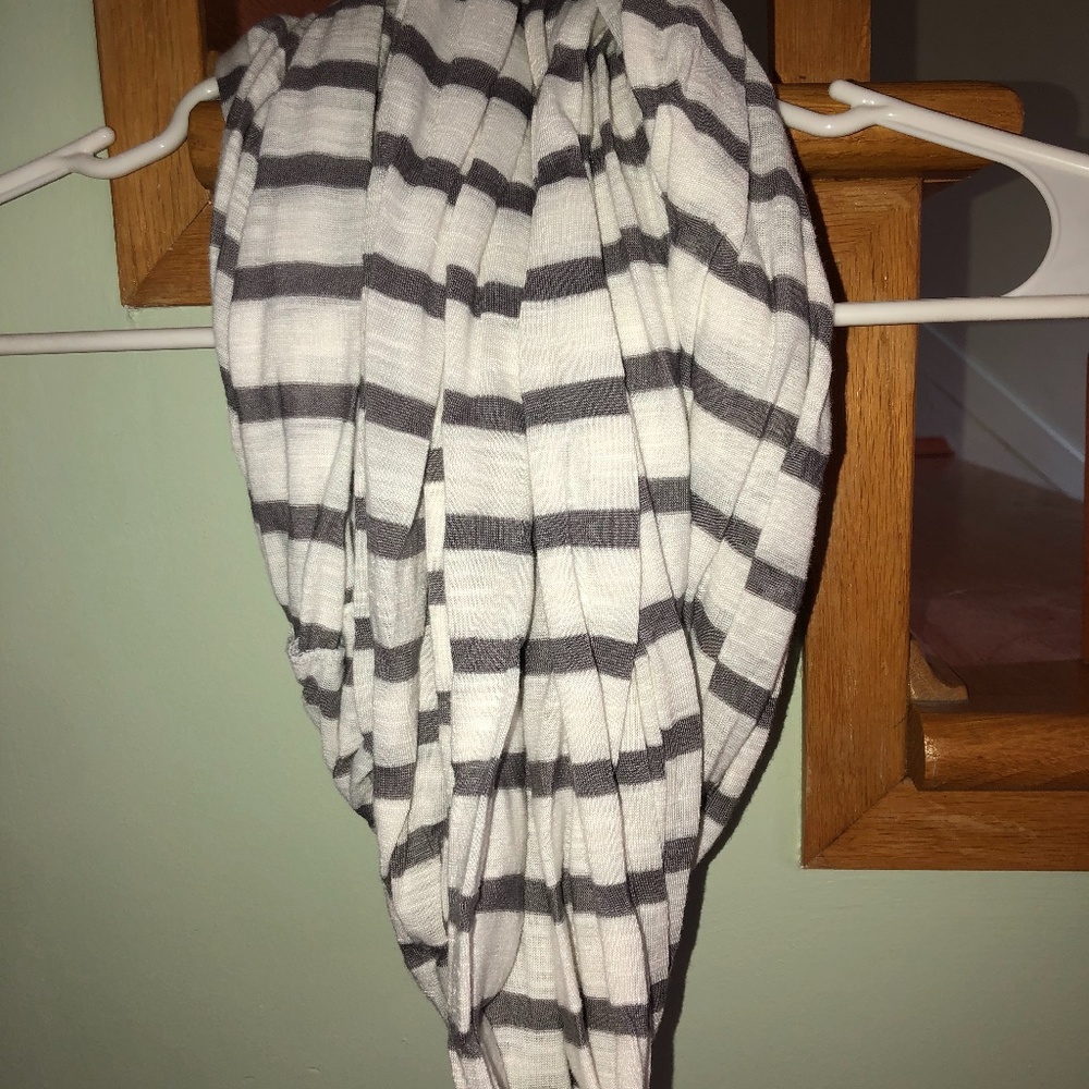 Xfinity Scarf